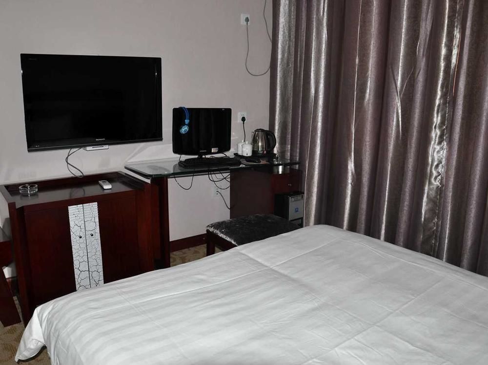 Hangjia Hotel Urumqi Buitenkant foto